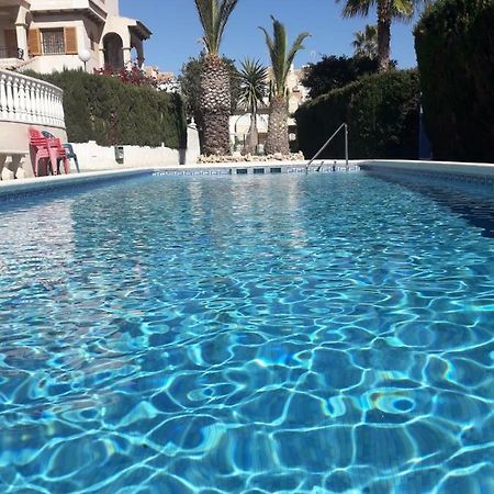 Residencia Alhambra Los Cisnes Torrevieja Kültér fotó