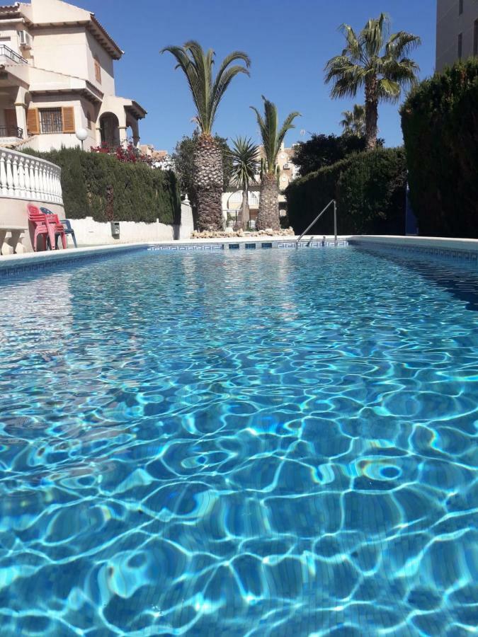 Residencia Alhambra Los Cisnes Torrevieja Kültér fotó