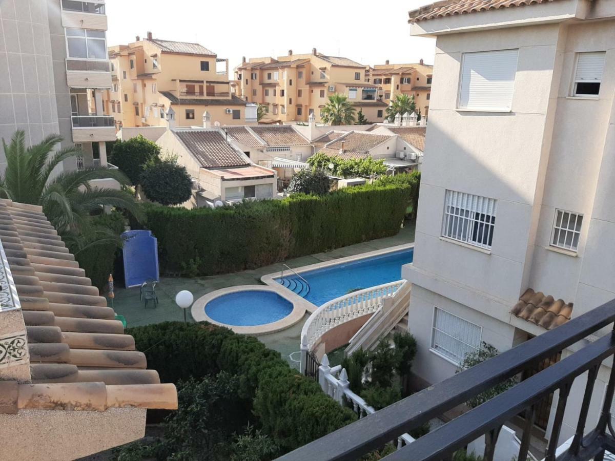 Residencia Alhambra Los Cisnes Torrevieja Kültér fotó